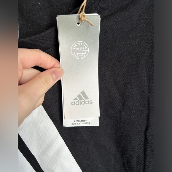 NWT Women’s Adidas Loungewear Essentials Logo Tee - Picture 4 of 4